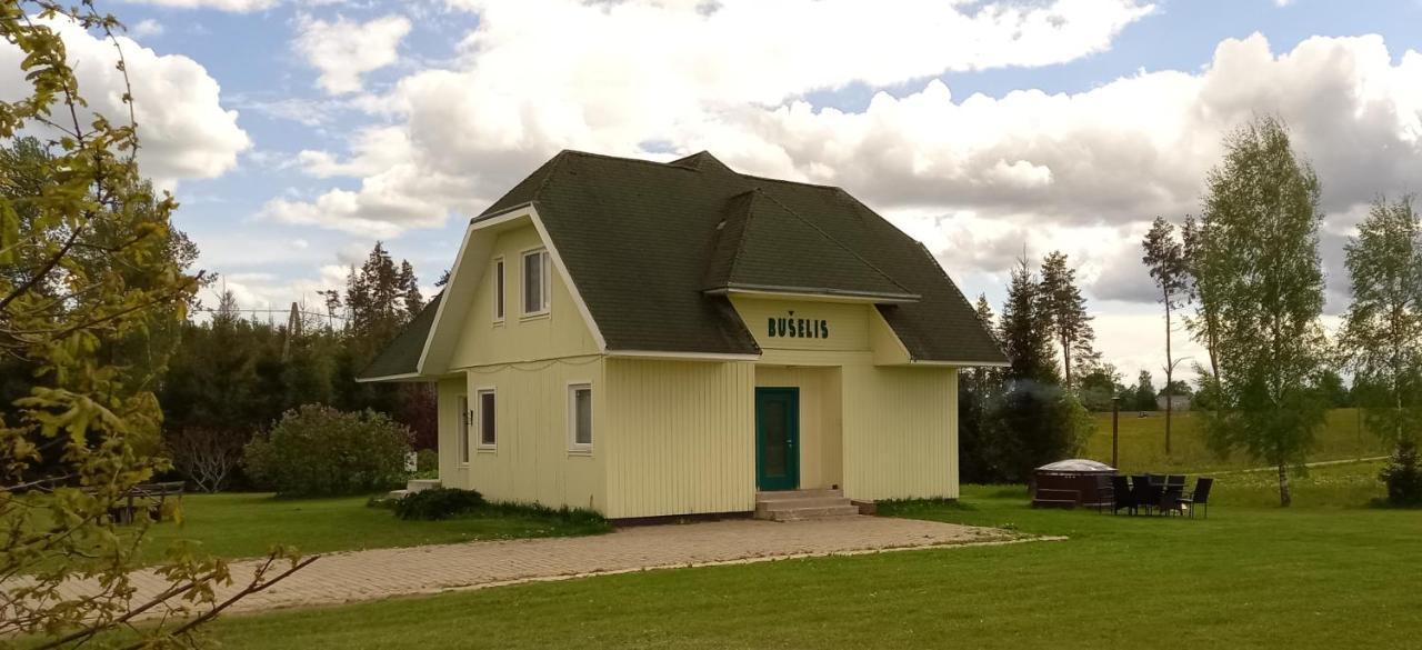 Viesu Nams Buselis Hotell Turaida Exteriör bild