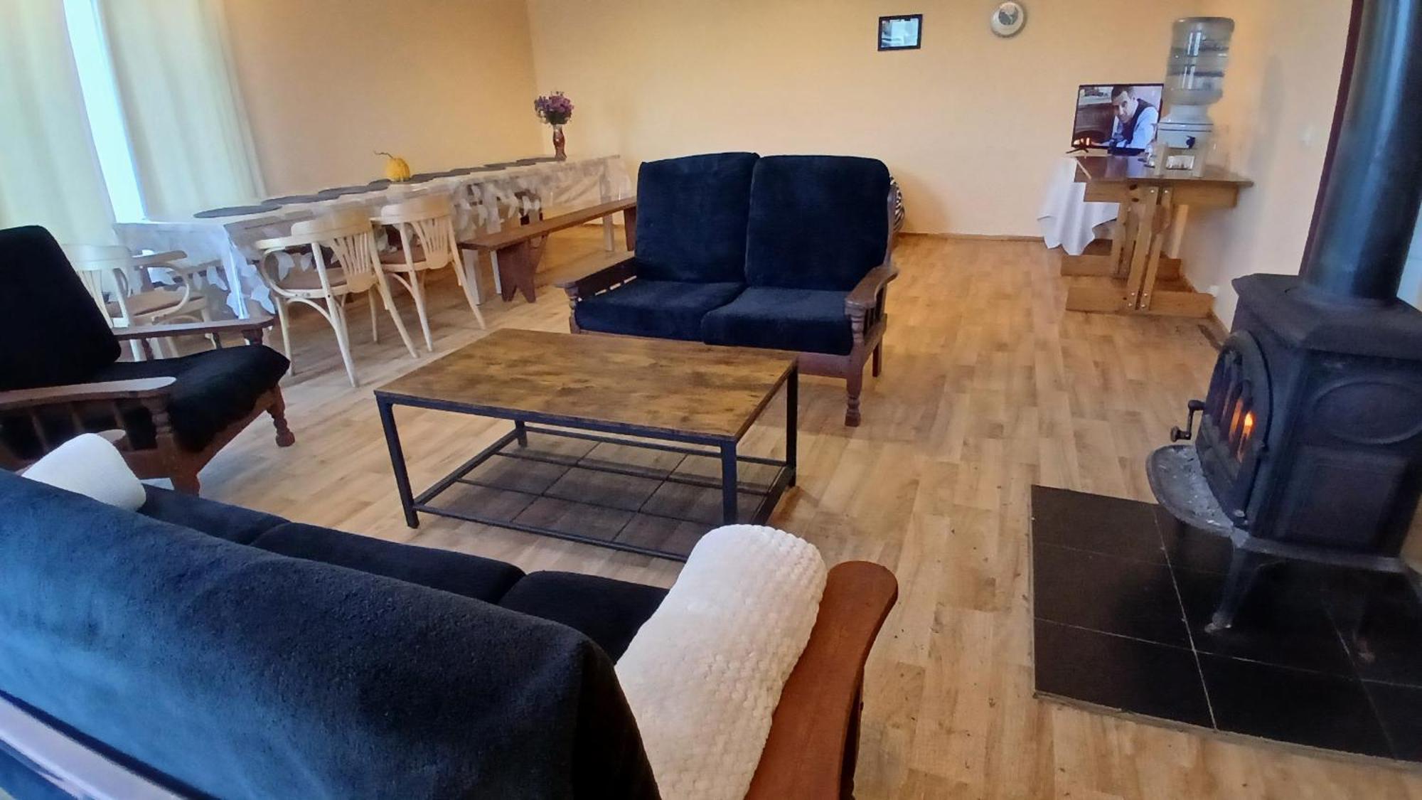 Viesu Nams Buselis Hotell Turaida Exteriör bild